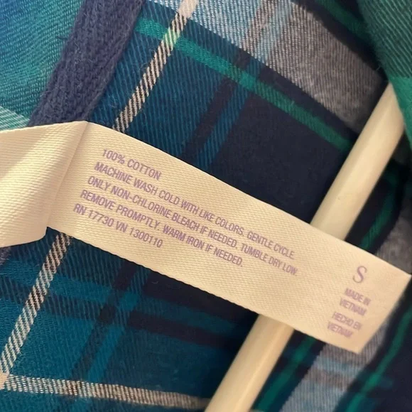 NWT Stars Above size small plaid green button up pajama shirt - Picture 12 of 12